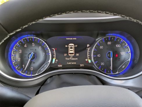 New 2026 Chrysler Pacifica Select image 26