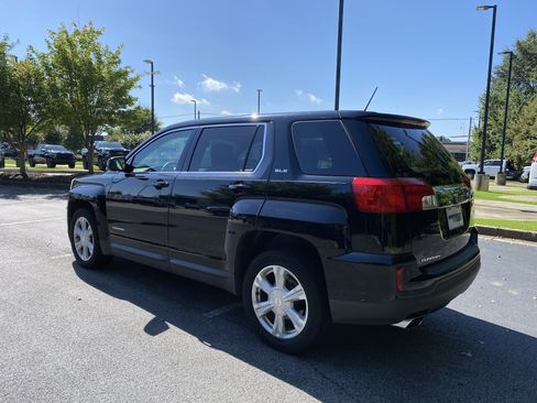 Used 2017 GMC Terrain SLE FWD image 7