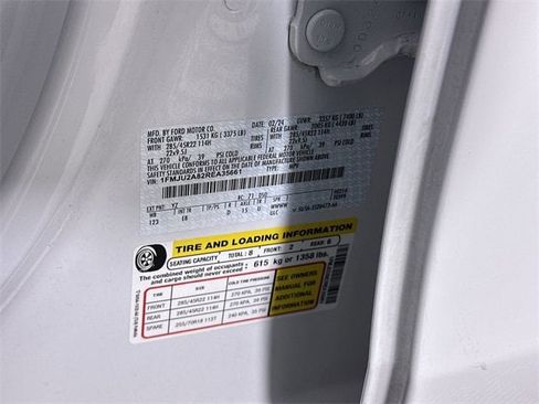 Used 2024 Ford Expedition Limited image 35