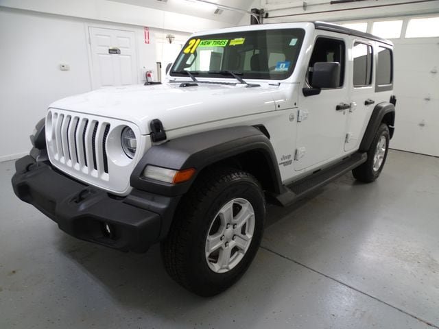 Used 2021 Jeep Wrangler Unlimited Sport AWD/4WD image 16