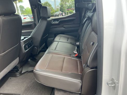 Used 2024 GMC Sierra 1500 Denali w/ Denali Reserve Package AWD/4WD image 32