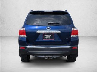 Used 2012 Toyota Highlander SE w/ Tow Pkg AWD/4WD video 3