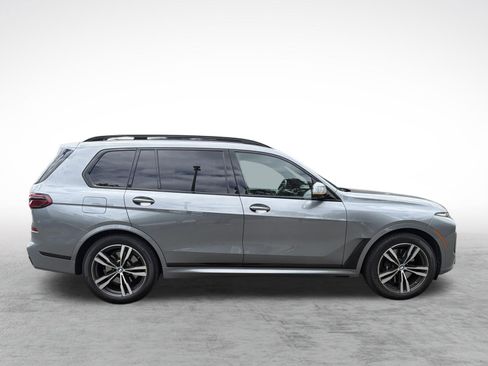 Used 2024 BMW X7 xDrive40i w/ M Sport Package AWD/4WD image 10