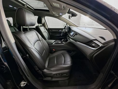 Used 2021 Buick Enclave Avenir w/ Avenir Technology Package FWD image 29