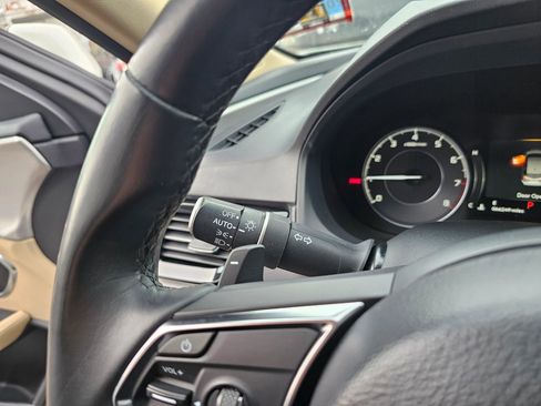 Used 2019 Acura RDX AWD image 21