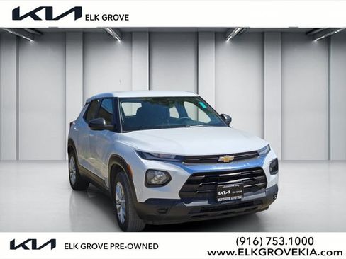 Used 2022 Chevrolet TrailBlazer LS FWD image 1