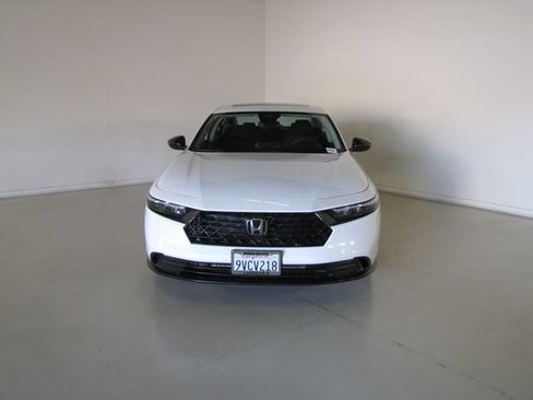 Used 2025 Honda Accord SE image 2