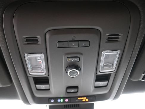 Used 2023 GMC Yukon SLT w/ Max Trailering Package RWD image 12