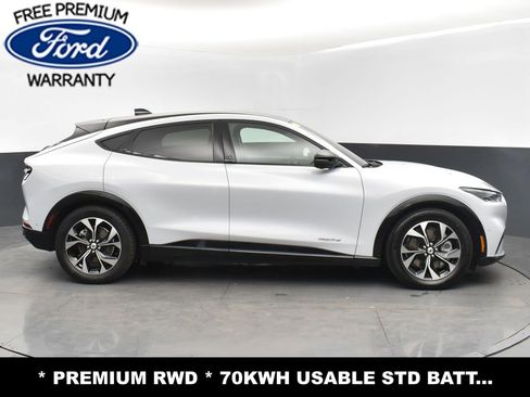 Used 2022 Ford Mustang Mach-E Premium image 25