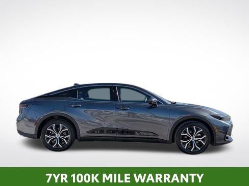 Used 2023 Toyota Crown XLE image 2