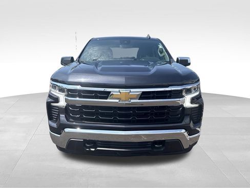 Used 2022 Chevrolet Silverado 1500 LT AWD/4WD image 8