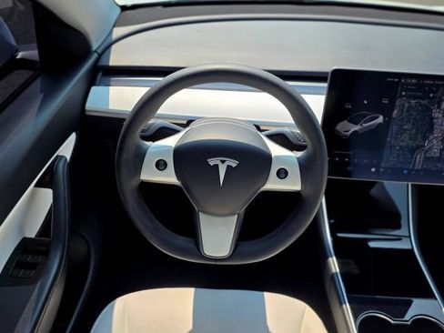 Used 2020 Tesla Model Y Long Range AWD/4WD image 13