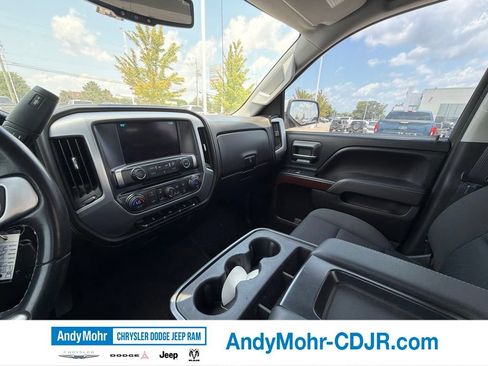 Used 2017 GMC Sierra 1500 SLE w/ SLE Value Package AWD/4WD image 8