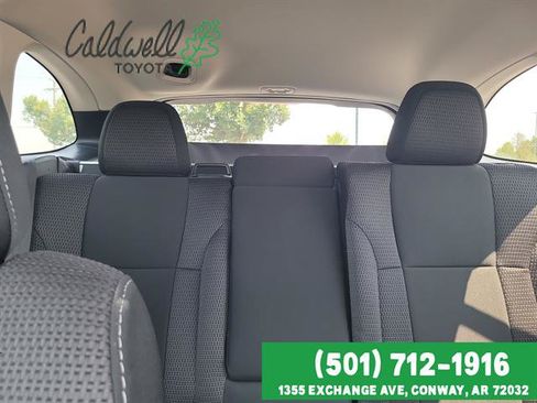 Used 2025 Subaru Outback Premium AWD/4WD image 21