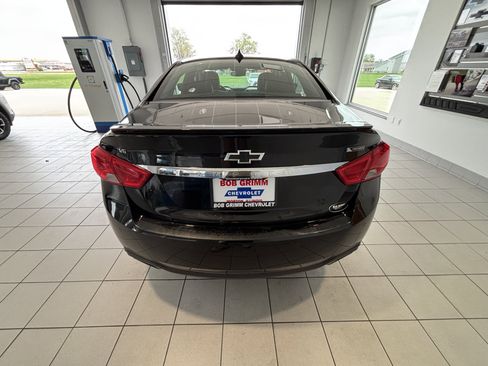 Used 2017 Chevrolet Impala Premier image 4