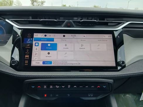 New 2026 Jeep Cherokee Laredo AWD/4WD image 21