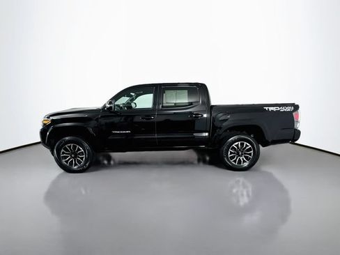 Used 2023 Toyota Tacoma TRD Sport w/ TRD Premium Sport Package AWD/4WD image 5