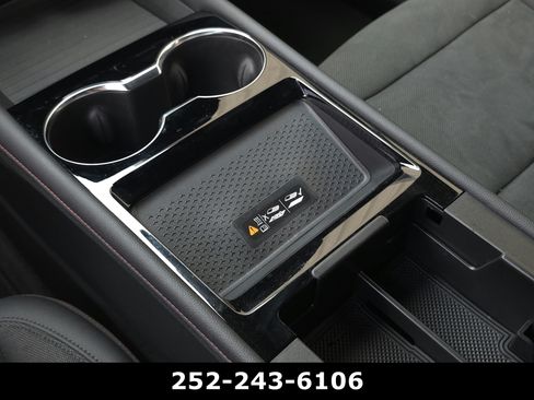 Used 2024 Chevrolet Blazer EV RS RWD image 15
