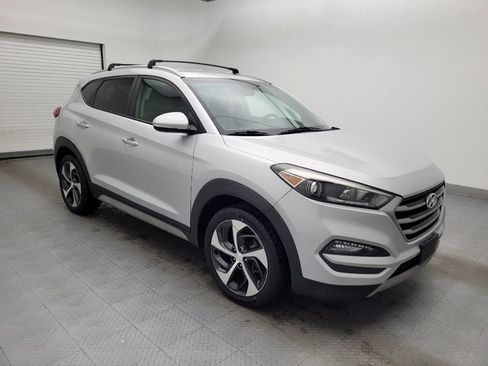 Used 2018 Hyundai Tucson Sport image 11
