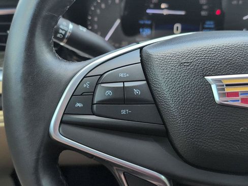 Used 2017 Cadillac XT5 FWD image 22