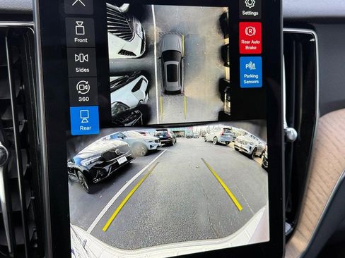 New 2026 Volvo XC60 B5 Plus w/ Protection Package Premier image 15