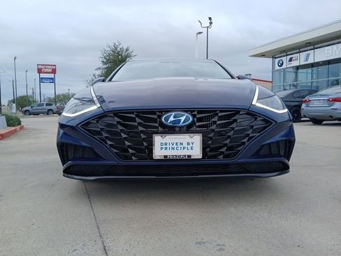 Used 2020 Hyundai Sonata Limited w/ Cargo Package image 3