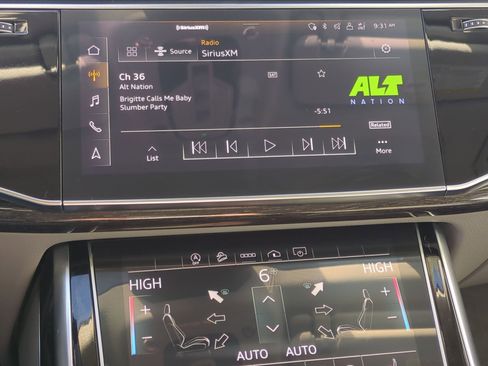 Used 2022 Audi Q7 Premium Plus image 26