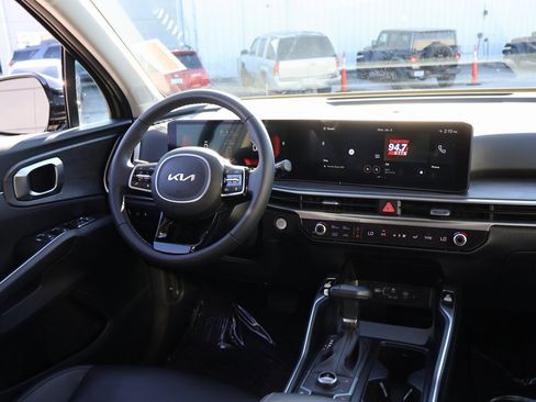 Used 2025 Kia Sorento X-Line EX image 14