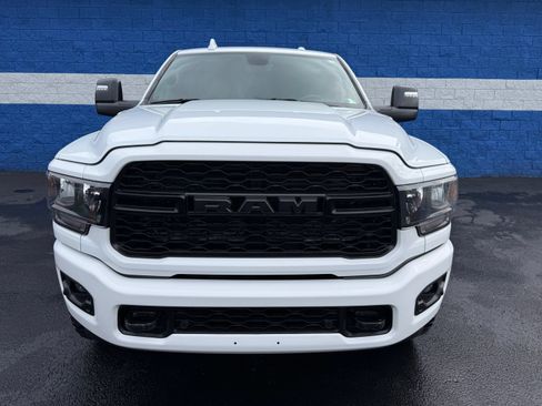 Used 2024 RAM 2500 Big Horn w/ Night Edition AWD/4WD image 4