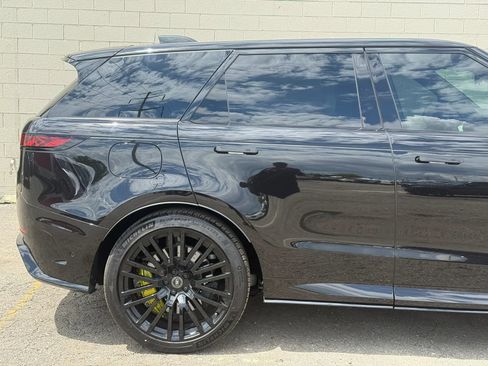 Used 2024 Land Rover Range Rover Sport AWD/4WD image 15