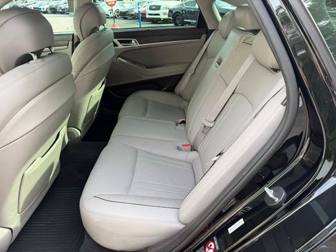 Used 2015 Hyundai Genesis 3.8 w/ Option Group 04 RWD image 39