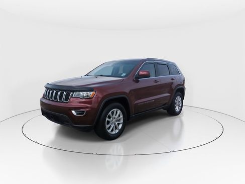 Used 2022 Jeep Grand Cherokee Laredo E RWD image 4