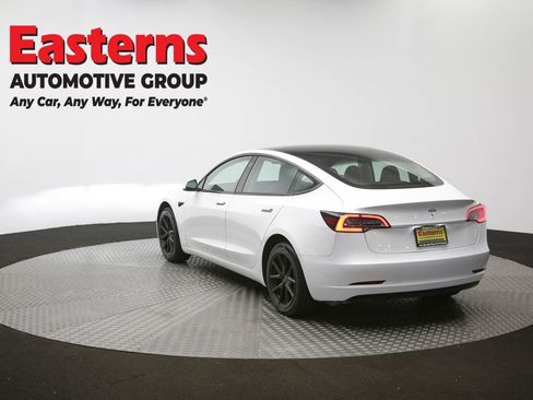 Used 2023 Tesla Model 3 Standard Range image 32