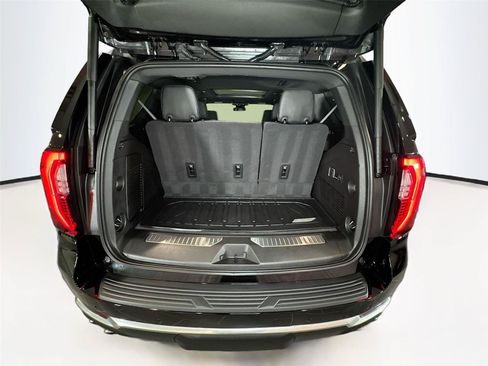 Used 2026 GMC Yukon Denali w/ Sun & Power Step Package AWD/4WD image 20