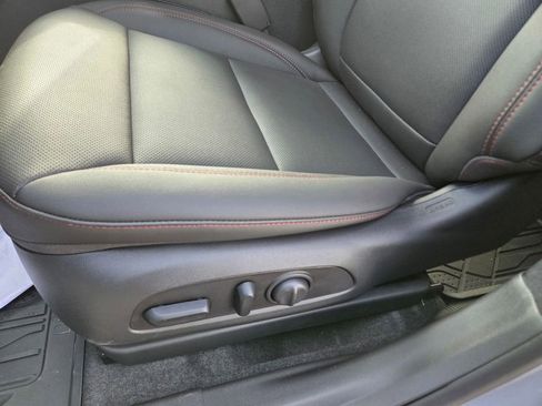 New 2026 Chevrolet Trax RS w/ Sunroof Package image 17