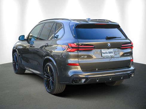 New 2026 BMW X5 sDrive40i w/ M Sport Package image 4