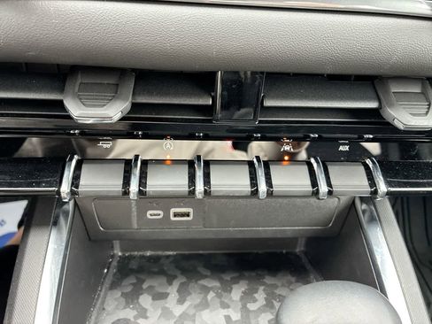 Used 2024 GMC Canyon Elevation w/ Trailering Package image 18