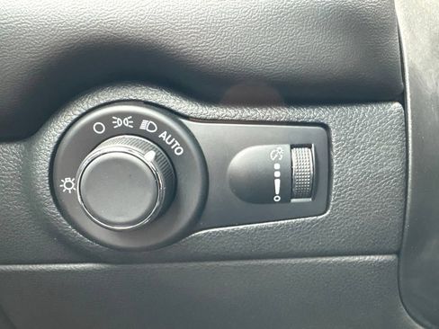 Used 2023 Dodge Durango GT AWD/4WD image 33