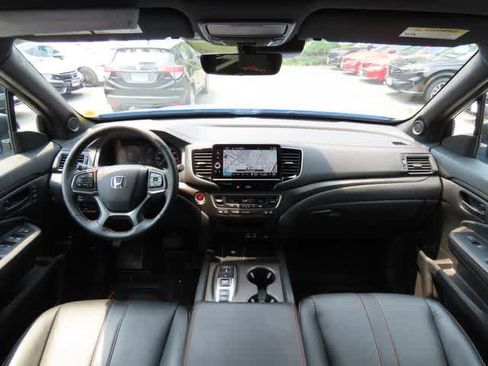 Certified 2025 Honda Ridgeline TrailSport image 17