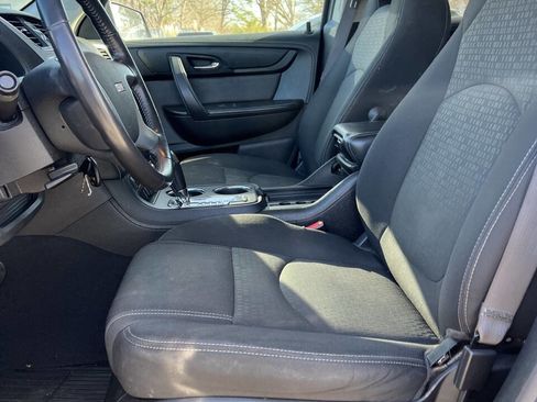 Used 2015 GMC Acadia SLE image 15