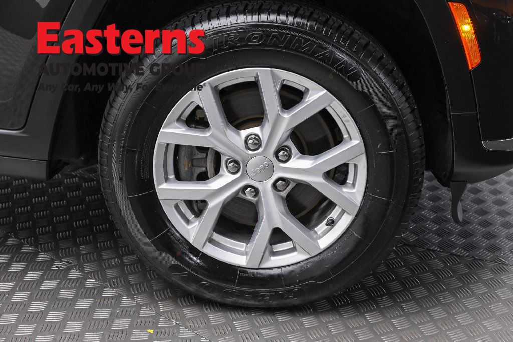 Used 2023 Jeep Grand Cherokee L Limited AWD/4WD image 35