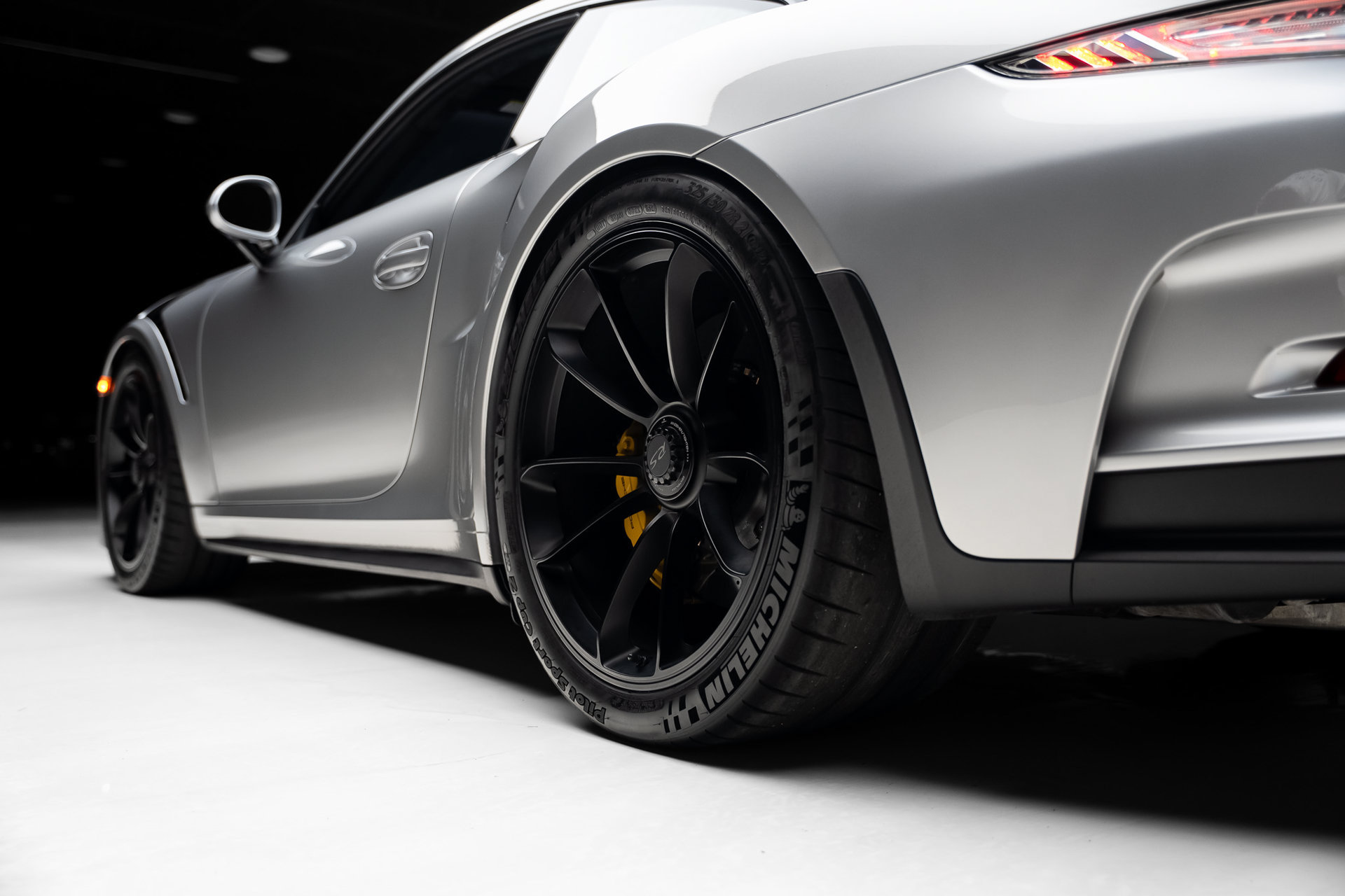 Used 2016 Porsche 911 GT3 RS RWD image 72