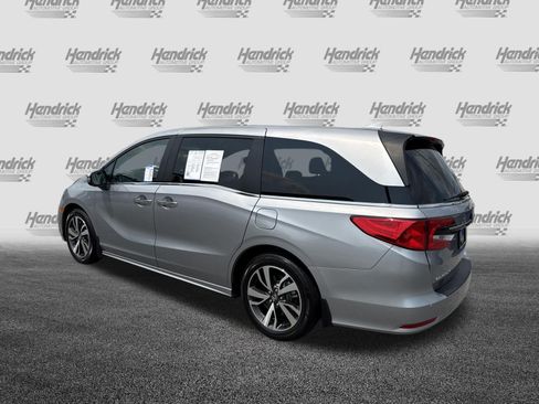 Certified 2024 Honda Odyssey Touring image 8