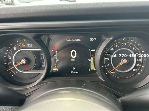 Used 2025 Jeep Gladiator Mojave w/ Convenience Group image 11