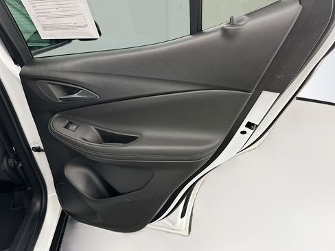 Used 2025 Buick Encore GX Preferred image 31