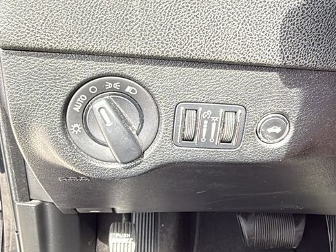 Used 2022 Dodge Charger SXT w/ Leather Interior Group RWD image 37