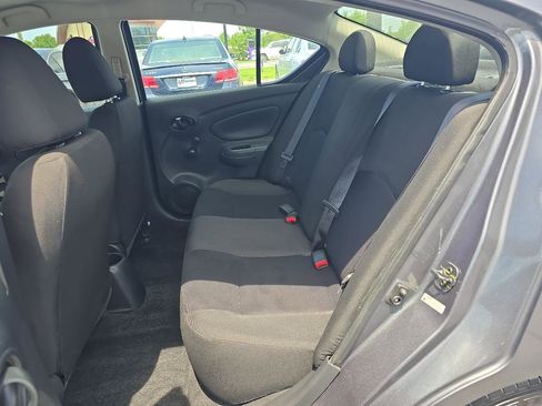 Used 2018 Nissan Versa S FWD image 12