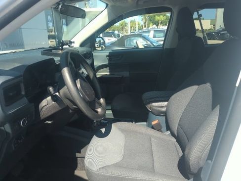 Used 2022 Ford Maverick AWD SuperCrew image 11