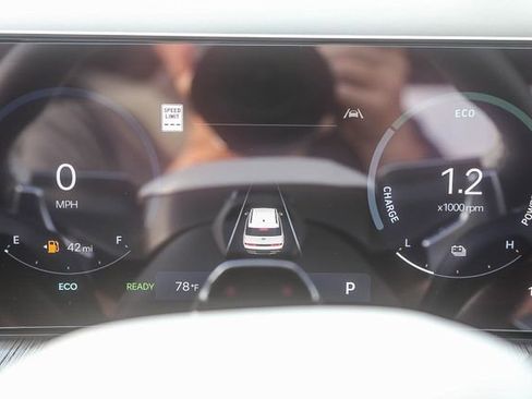 Used 2025 Hyundai Santa Fe Calligraphy FWD image 26