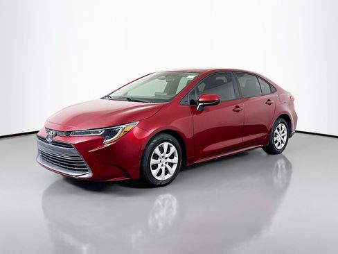 Used 2023 Toyota Corolla LE FWD image 4